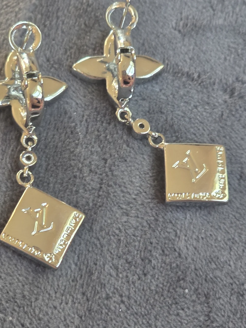 18kgp Gold-Tone Cream Floral Drop Earrings with Crystal Accents - Picture 6 of 8
